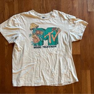 MTV Logo Cream Tee Mushrooms and Flowers